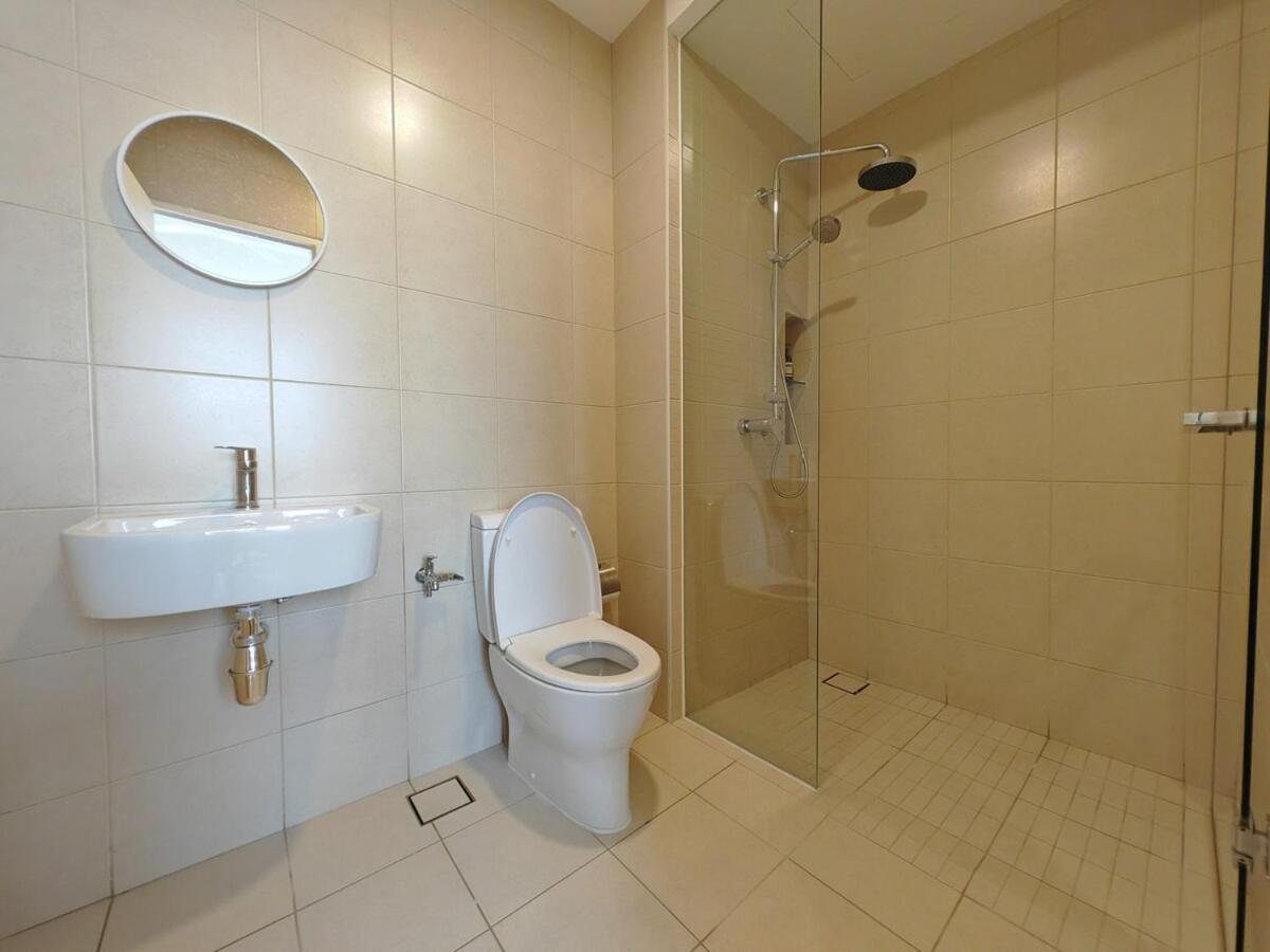 Mykey The Apple 2 Bedroom Near Jonker Apartment
